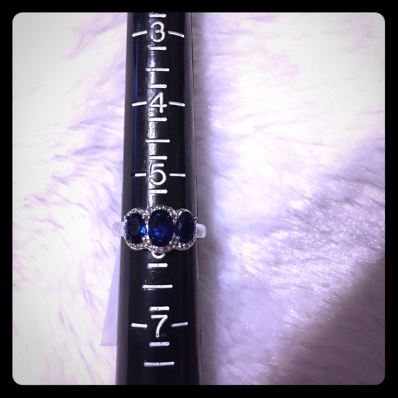 💎Lab Created Blue Sapphire, Diamond Accent Ring - Picture 4 of 8